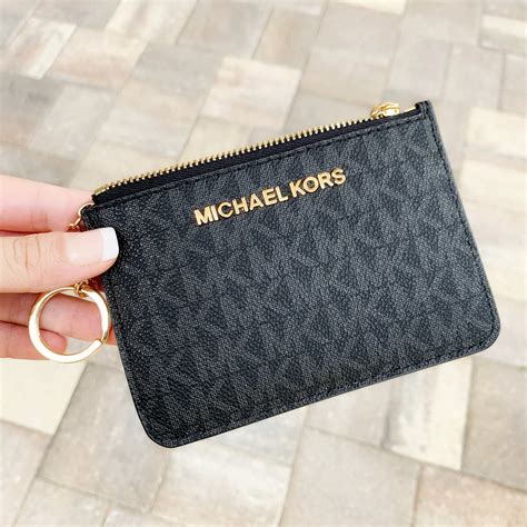 michael kors portemonnee logo|Jet Set Travel Small Signature Logo Coin Purse .